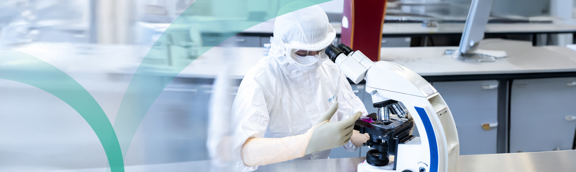 Double Donning Gloves for Cleanroom Safety & Compliance