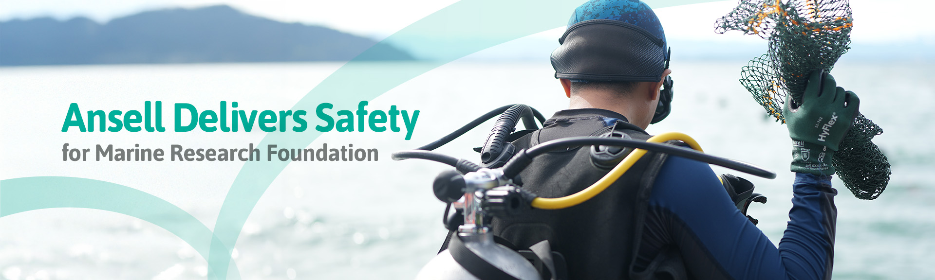 Image of Underwater Ocean Cleanup by Ansell and MRF with diver wearing HyFlex product donation