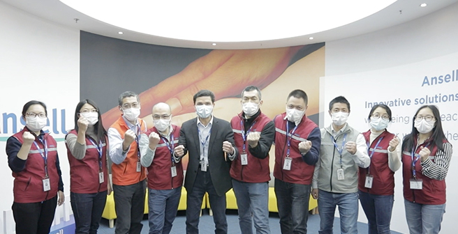 Leaders in Ansell’s manufacturing plant in Xiamen, China explain how we’re protecting our employees and partnering together to ensure protective clothing reaches the frontlines. 
